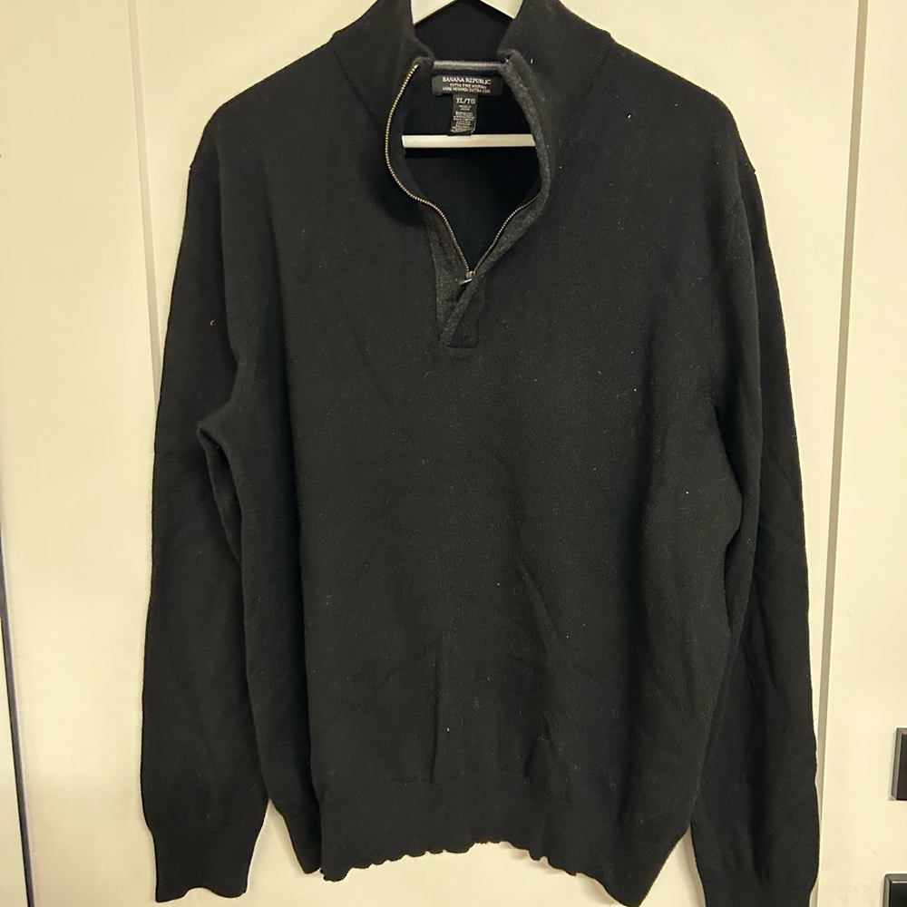 Banana Republic Men’s 1/2 Zip Merino Wool Sweater-
AS-IS
